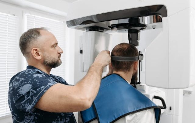 Czy z implantami zębów można wykonać rezonans magnetyczny?