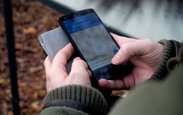 Czy właściciel firmy może usunąć opinię innego użytkownika z Google Maps?